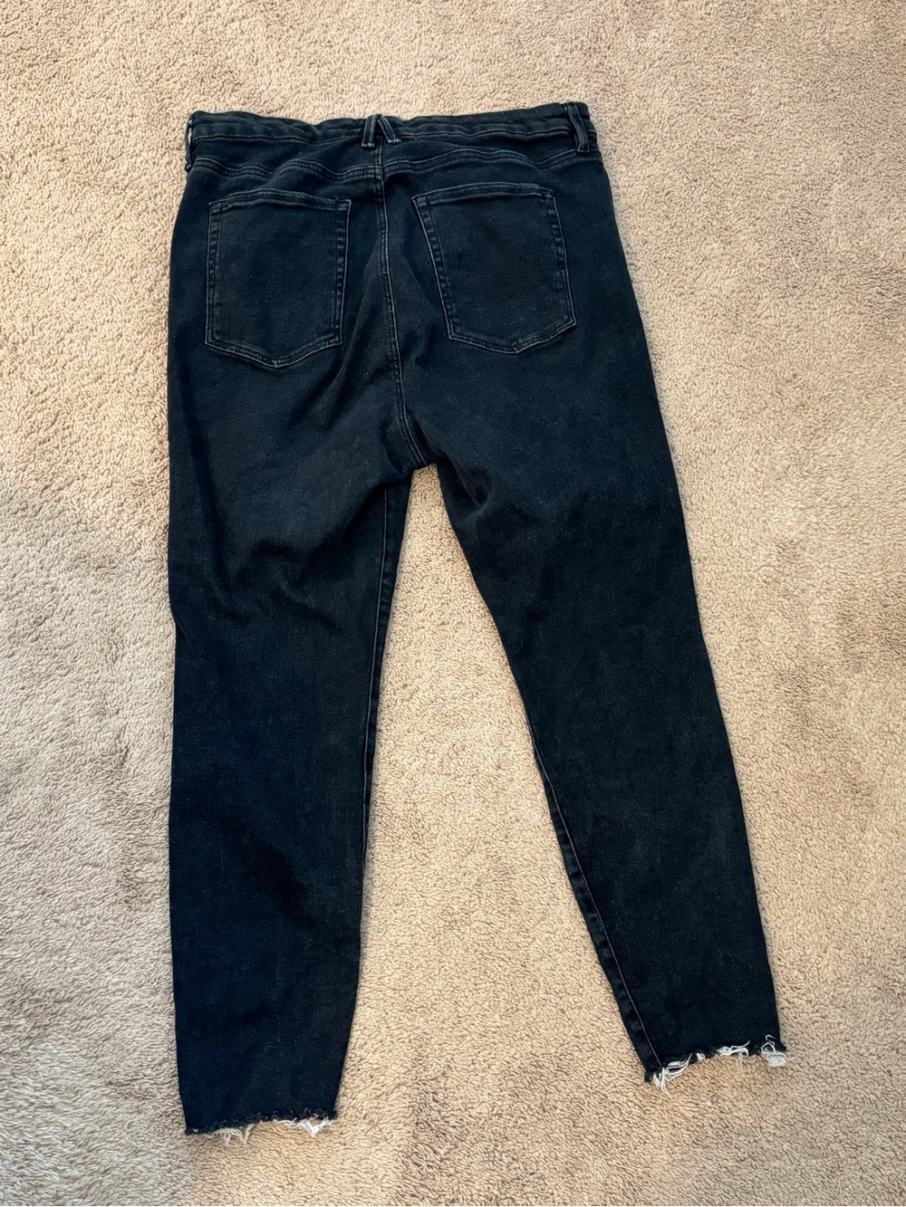 Good American Good Legs Black High-Rise Skinny Jeans - Picture 2 of 5